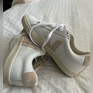 Veja Sneakers
